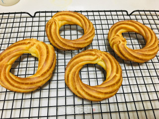 Matcha Wheel Puffs recipe