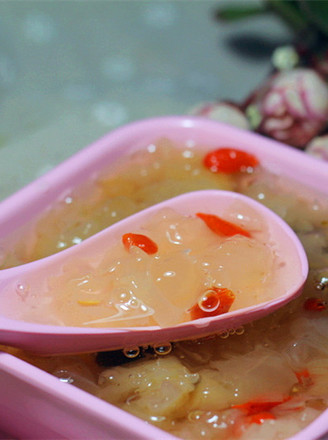 White Fungus and Saponin Rice Soup recipe