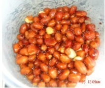 Peanuts Mixed with Onions recipe