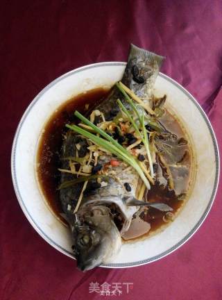 Steamed Minced Meat Crucian Carp recipe