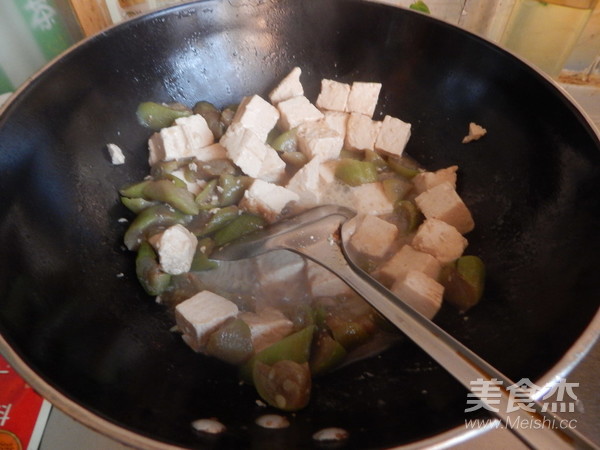 Loofah Burnt Tofu recipe