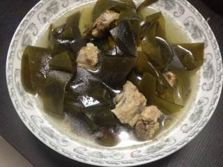 Seaweed Pork Ribs Soup recipe