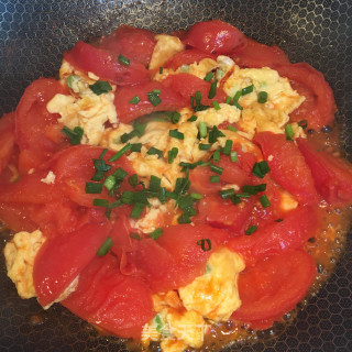 Scrambled Eggs with Tomatoes recipe