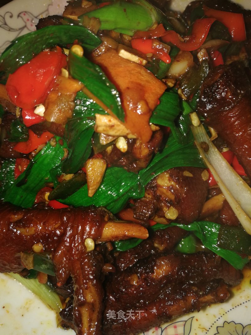 Spicy Garlic Chicken Feet recipe