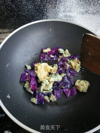 Scrambled Eggs with Purple Cabbage recipe