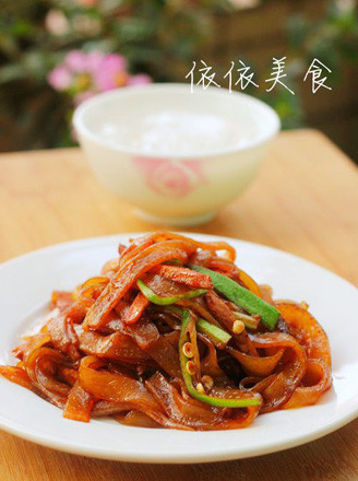 Stir-fried Hor Fun with Barbecued Pork