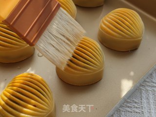 Golden Peach Jujube Mud Mooncake recipe