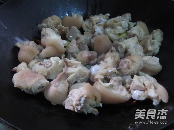 Soy Roast Pork Feet recipe