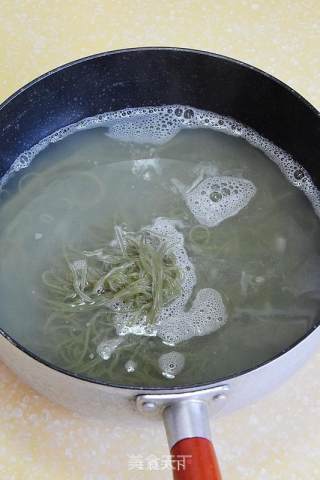 That Bowl of Korean Summer [cold Noodles with Seaweed] recipe