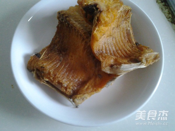 Braised Fish Cubes with Radish recipe