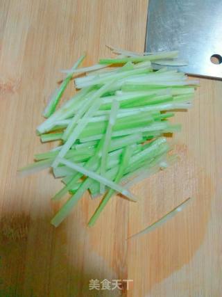Celery Mixed with Fragrant Dried recipe