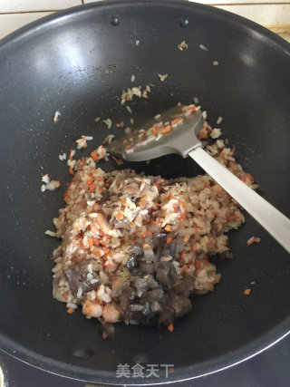 Assorted Fried Rice with Egg and Sea Cucumber recipe