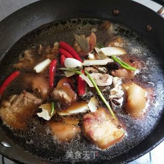 Peanut Stewed Trotter recipe