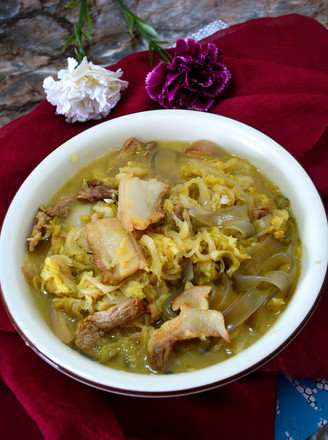 Sauerkraut Stewed White Meat recipe