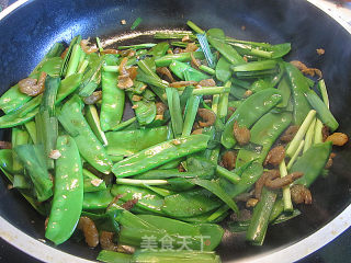 Stir-fried Lotus Beans with Shrimp recipe