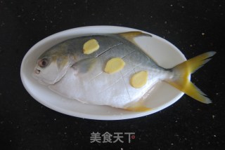 Steamed Pomfret with Sour Plum recipe