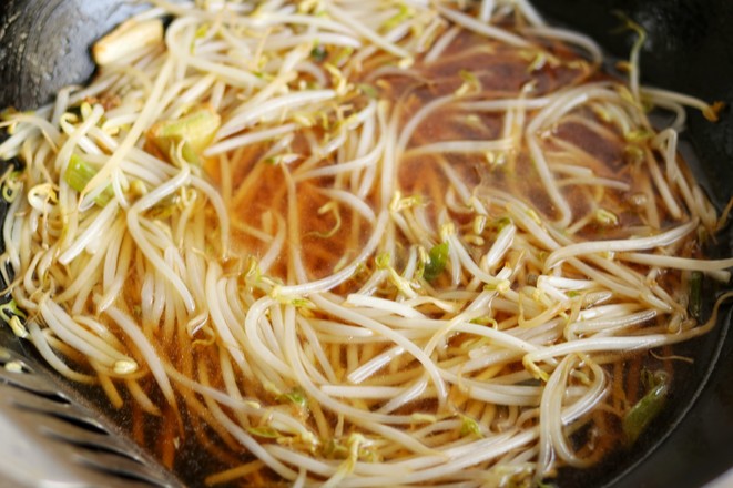 Fish Bone Bean Sprout Soup recipe