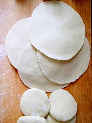 Steamed Dumplings with Zucchini, Cucumber and Egg Stuffing (refrigerator Sweeping) recipe