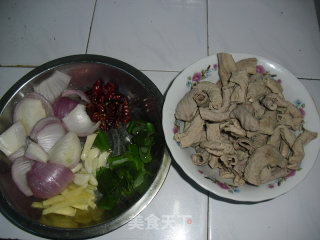 Fried Pig Small Intestines with Onions recipe