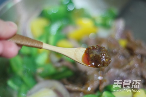 Stir-fried Beef with Green Pepper recipe