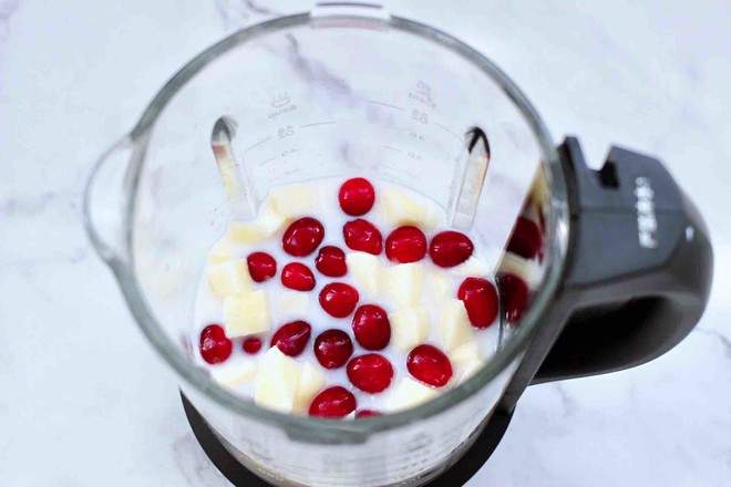 Apple Cranberry Milkshake recipe