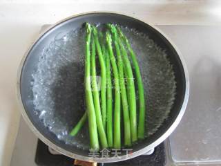 Bacon and Asparagus Rolls recipe