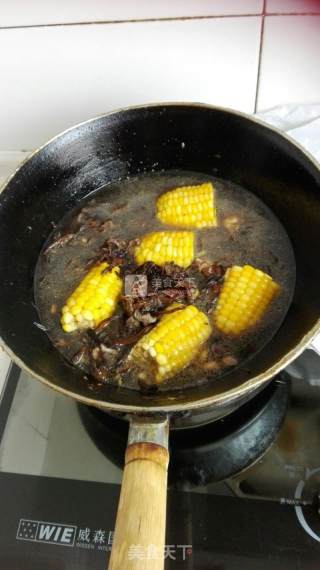 Stewed Little Stupid Chicken Corn in Casserole recipe