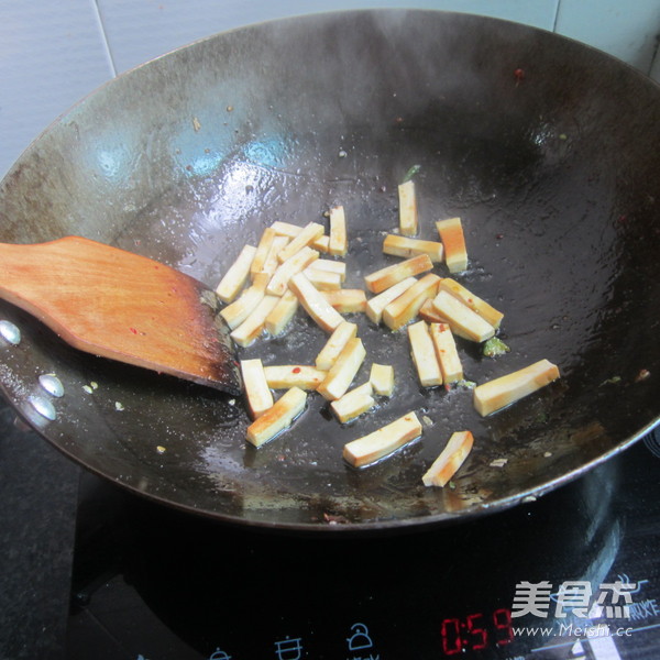 Green Pepper and Cabbage Tofu Shreds recipe