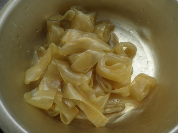 Celery Tossed with Vermicelli recipe