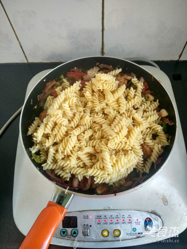 Stir-fried Spaghetti with Scallions recipe