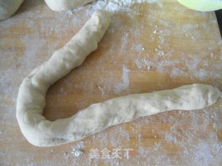 Chrysanthemum Bread recipe