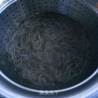 Stir-fried Vermicelli with Green Garlic Cabbage recipe