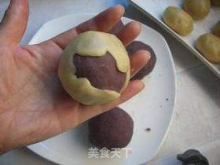 Mooncake with Red Bean, Lotus Paste and Egg Yolk recipe