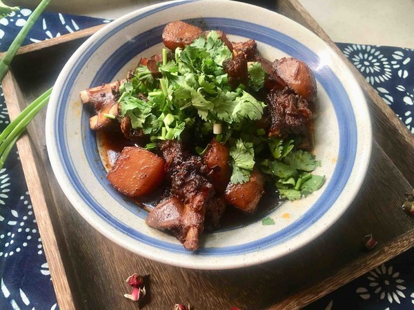 Lamb Chops with Braised Potatoes recipe