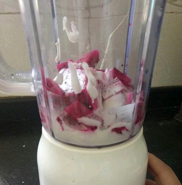 Red Dragon Fruit Milkshake recipe