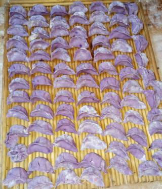 #春食野菜香#purple Potato and Dandelion Steamed Dumplings with Pork recipe