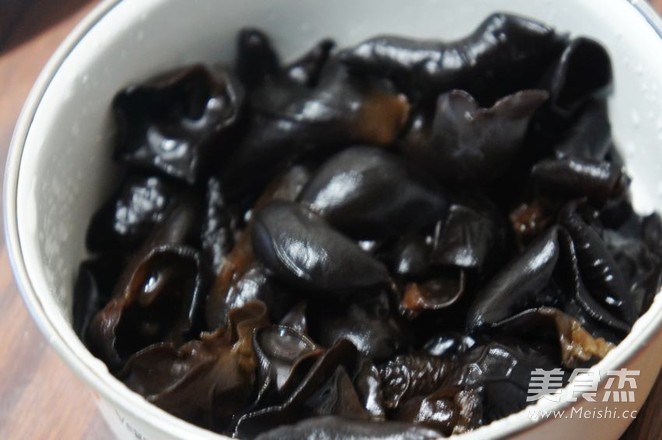 Hot and Sour Black Fungus recipe