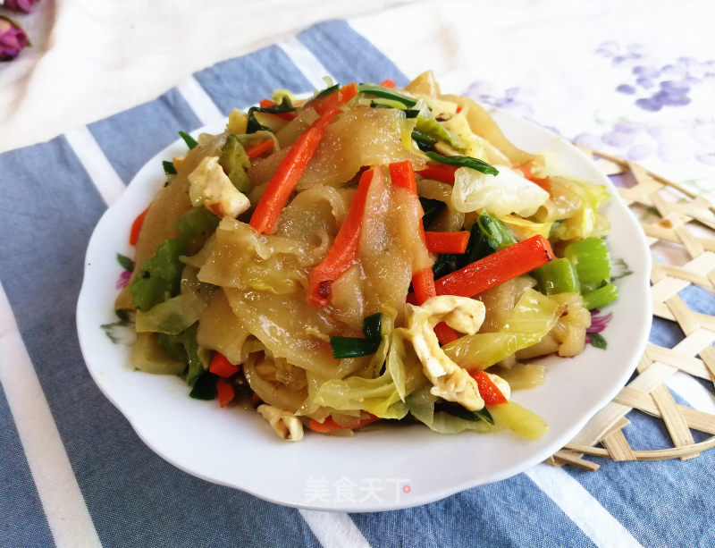 Stir-fried Noodles with Cabbage recipe