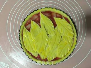 Strawberry Pie with Leaves recipe