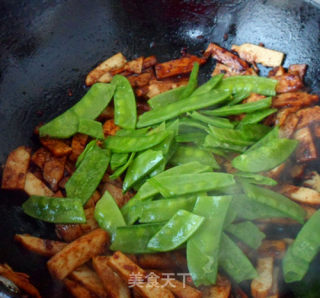 Vegetarian Stir-fried Fragrant Dried Snow Peas recipe