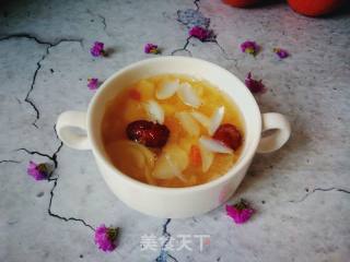 Red Date Lily Tremella Soup recipe