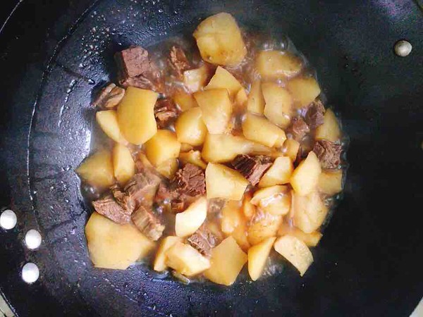 Bullish-beef Stew with Potatoes recipe