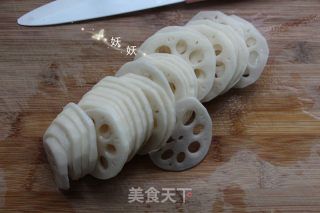 Hot and Sour Lotus Root Slices recipe