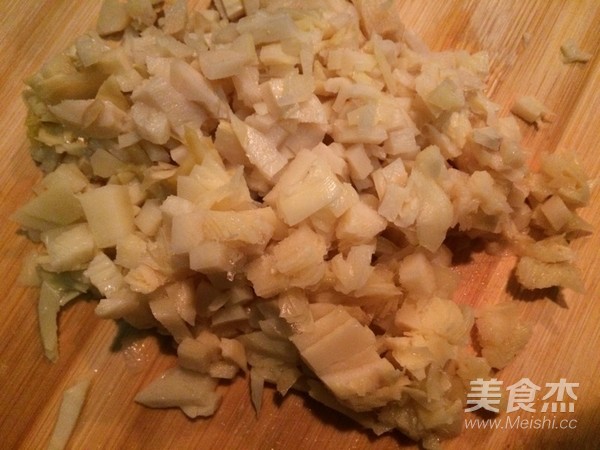 Winter Bamboo Shoots and Fresh Meat and Egg Dumplings recipe