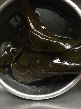 Kelp Bone Soup recipe