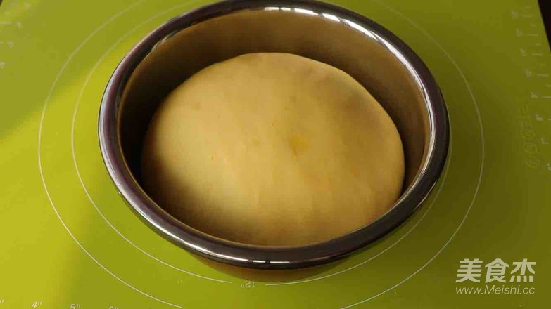 Golden Pumpkin Honey Bean Buns recipe