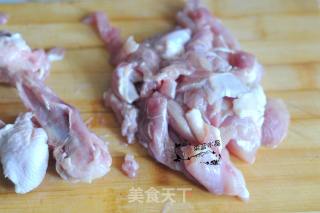 Stir-fried Chicken Thigh with Garlic Moss recipe