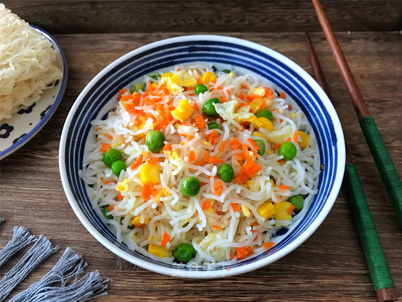 Home-style Fried Rice Noodles