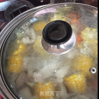 Corn Stewed Pork Soup recipe