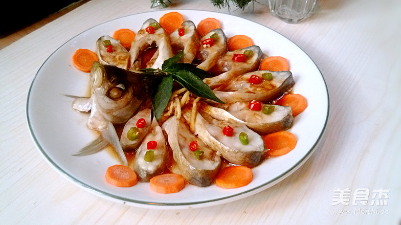 Steamed Peacock Kaiping Fish recipe